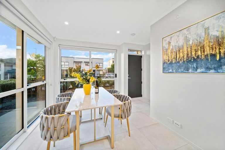 Photo of property in 3 Matairangi Avenue, Totara Heights, Auckland, 2105