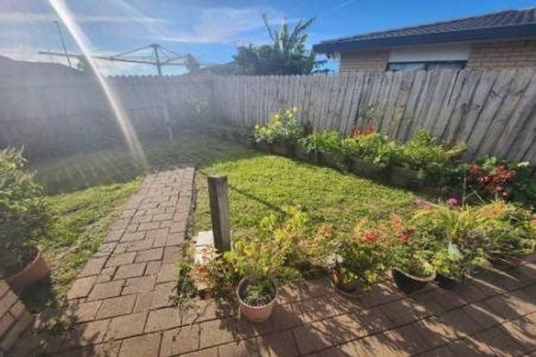 Photo of property in 51 Robin Brooke Drive, Flat Bush, Auckland, 2019