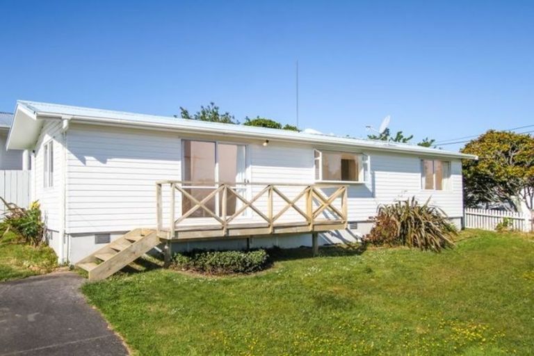 Photo of property in 2/15 Adriatic Avenue, Henderson, Auckland, 0612