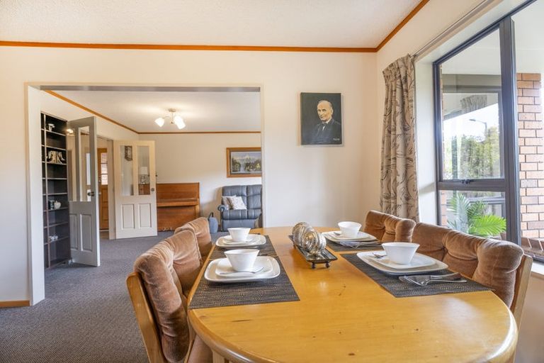 Photo of property in 7 Montrose Grove, Churton Park, Wellington, 6037