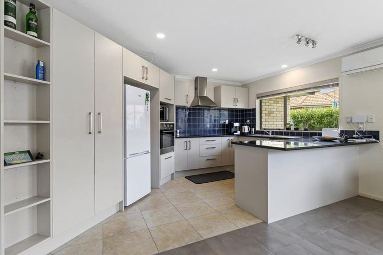 Photo of property in 15 Ribbonwood Close, Te Kauwhata, 3710