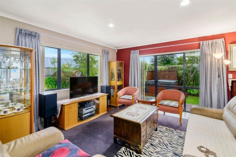 Photo of property in 53 Blomfield Street, Pukehangi, Rotorua, 3015