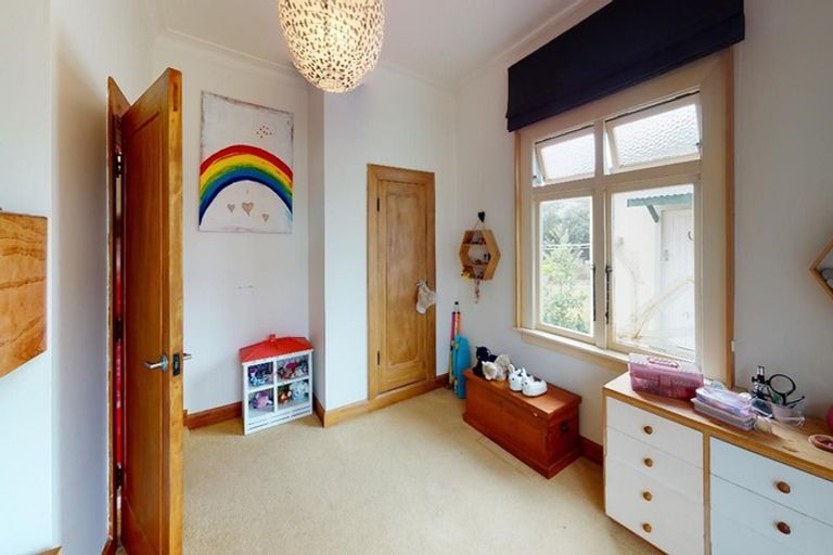 Photo of property in 6 Taranaki Street, Saint Johns Hill, Whanganui, 4501