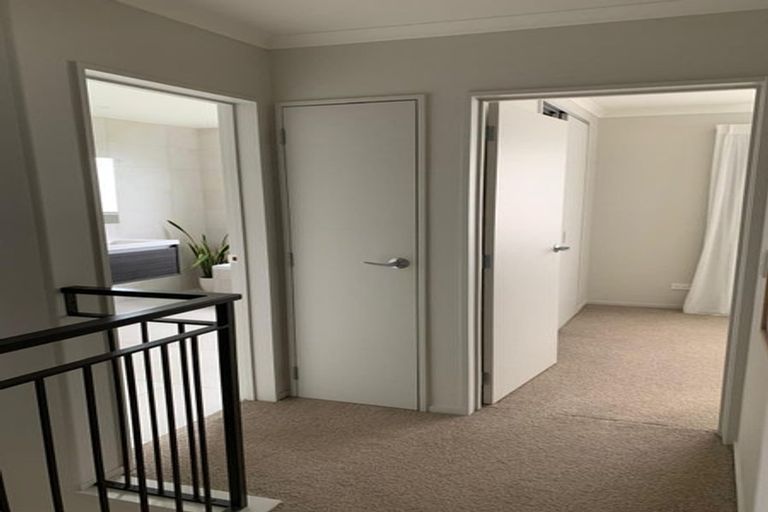 Photo of property in 9 Kabardin Street, Karaka, Papakura, 2113