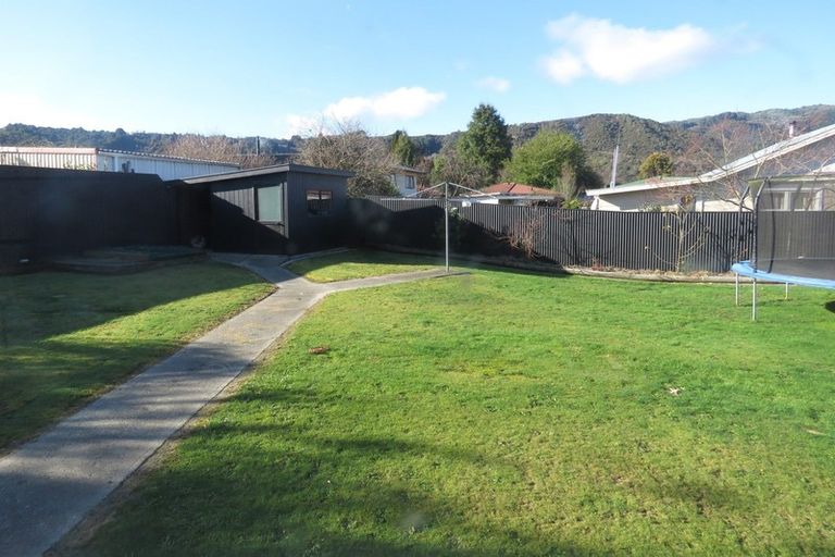 Photo of property in 13 Andersen Street, Reefton, 7830