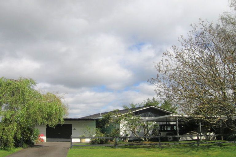 Photo of property in 15 Tumene Drive, Owhata, Rotorua, 3010