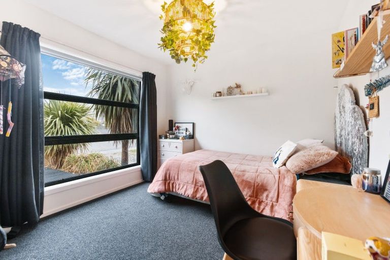 Photo of property in 77 Stratford Drive, Mount Pisa, Cromwell, 9383