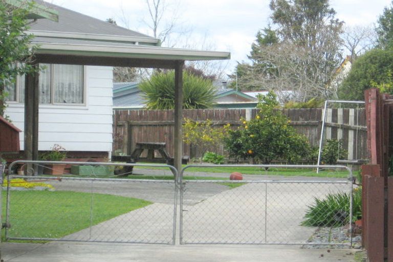 Photo of property in 9 Matipo Place, Edgecumbe, 3120