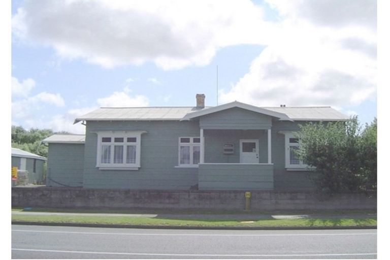 Photo of property in 194 Great South Road, Huntly, 3700