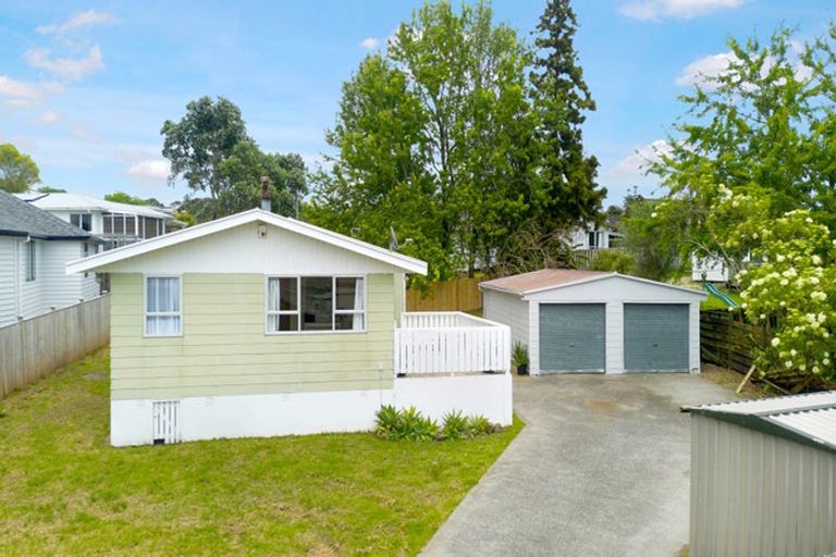 Photo of property in 29 Glynnbrooke Street, Te Atatu South, Auckland, 0610