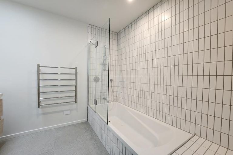 Photo of property in 17b Cuba Street, Petone, Lower Hutt, 5012