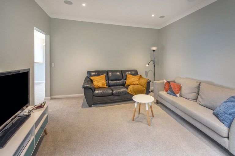 Photo of property in 118a Nicholson Road, Khandallah, Wellington, 6035