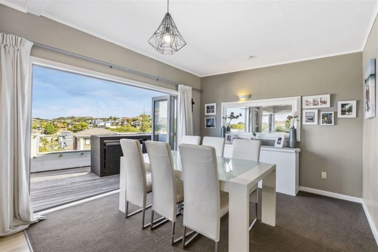 Photo of property in 2/21 Hythe Terrace, Mairangi Bay, Auckland, 0630