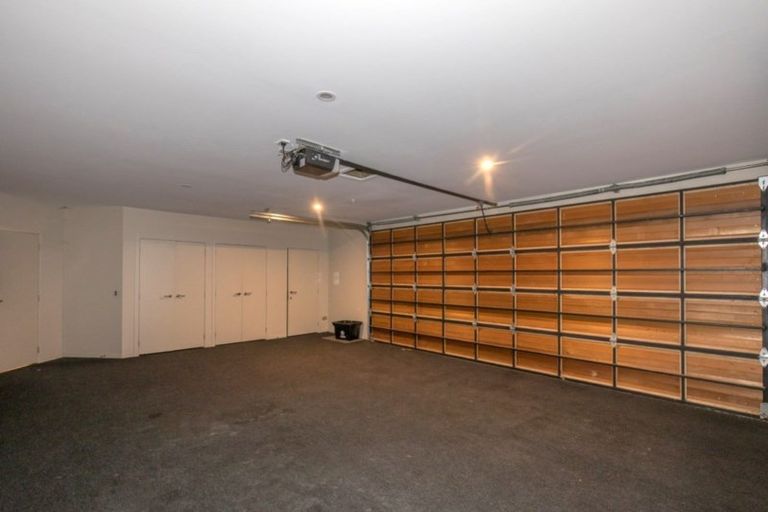 Photo of property in Lakeview Heights, 3/124 Lismore Street, Wanaka, 9305