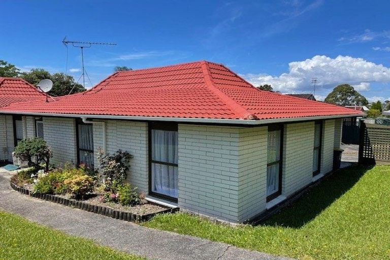 Photo of property in 1/4 Keldale Place, Forrest Hill, Auckland, 0620