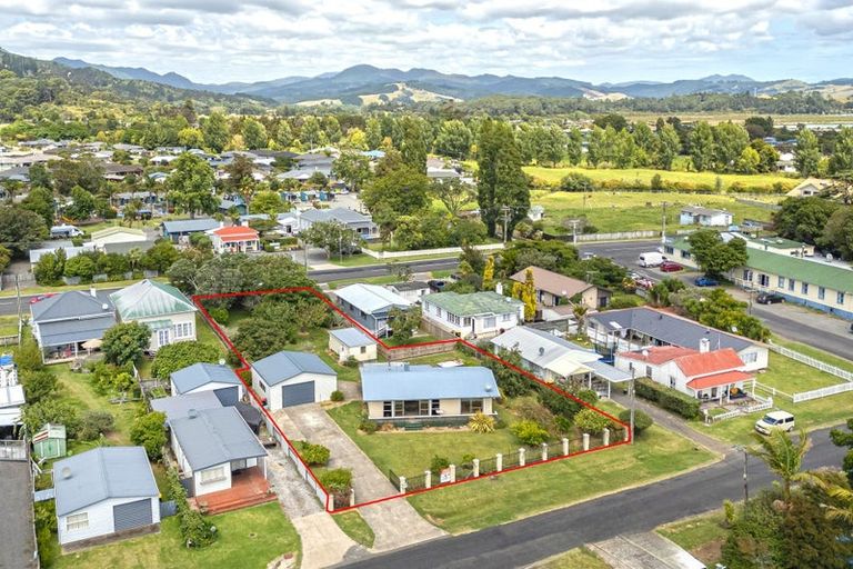 Photo of property in 68 Watt Street, Coromandel, 3506