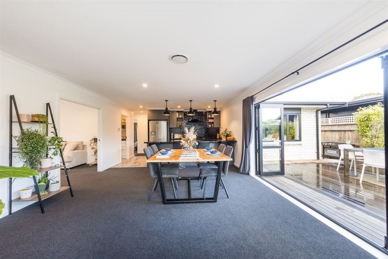 Photo of property in 26 Serenity Crescent, Kelvin Grove, Palmerston North, 4414