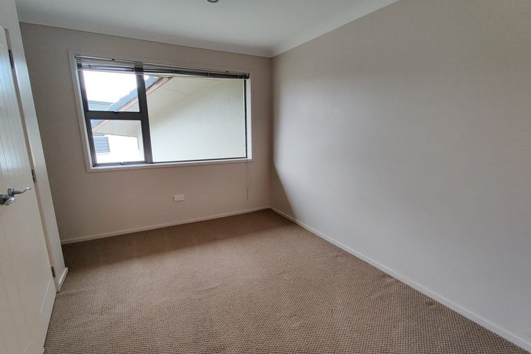 Photo of property in 41 Sorrel Crescent, Bucklands Beach, Auckland, 2012