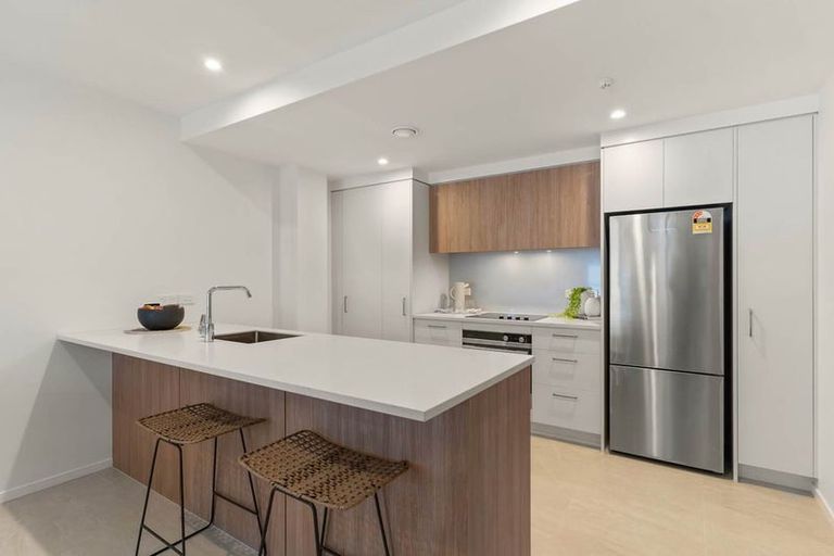 Photo of property in 12/17 Link Crescent, Stanmore Bay, Whangaparaoa, 0932