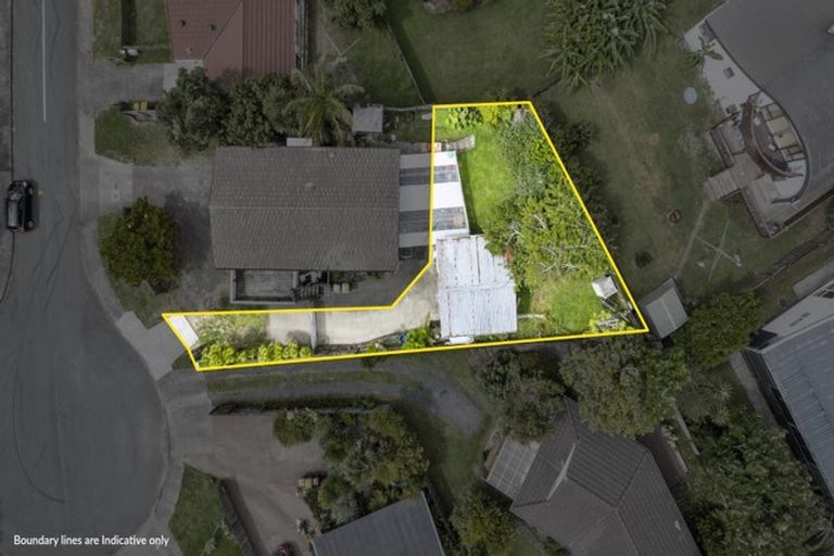 Photo of property in 4a Lowell Place, Massey, Auckland, 0614