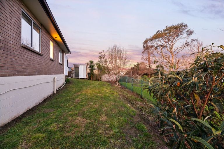 Photo of property in 6 Jezero Drive, Massey, Auckland, 0614