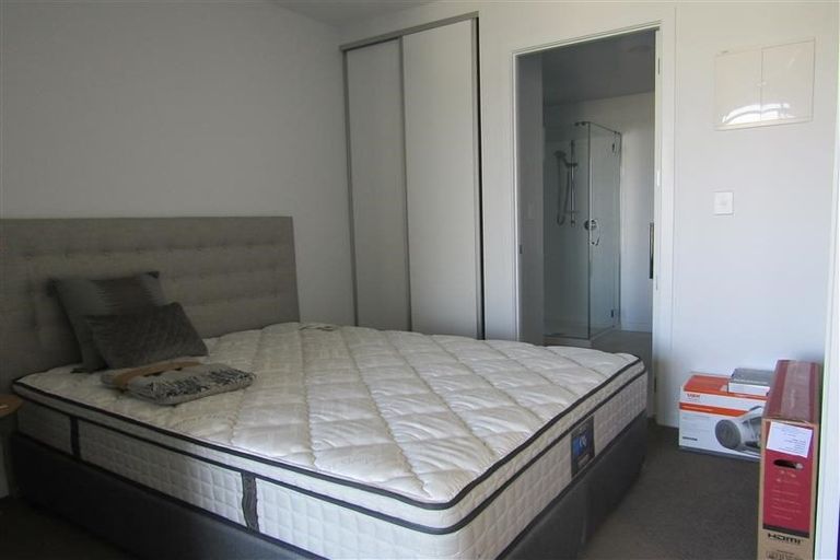 Photo of property in Frank Sargeson Apts, 406/74 Anzac Street, Takapuna, Auckland, 0622