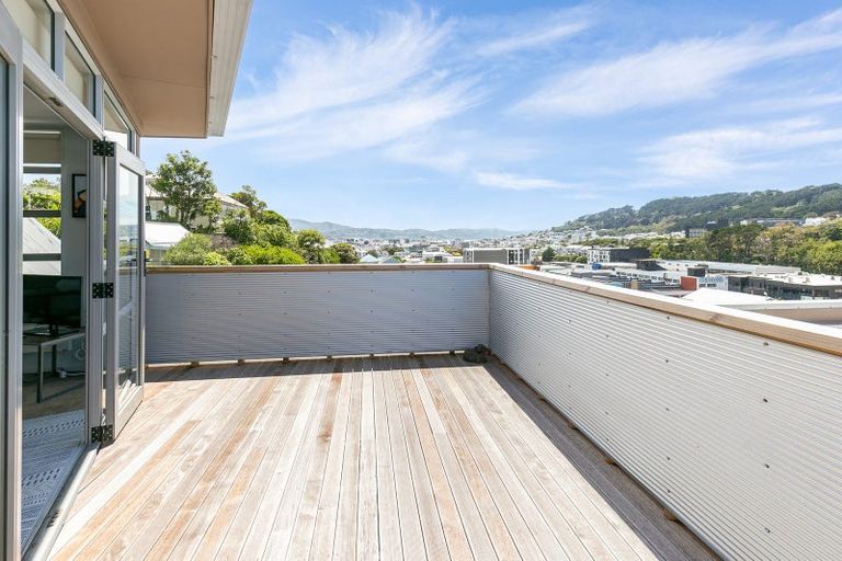 Photo of property in Vespa Apartments, 504/20 Hanson Street, Mount Cook, Wellington, 6021