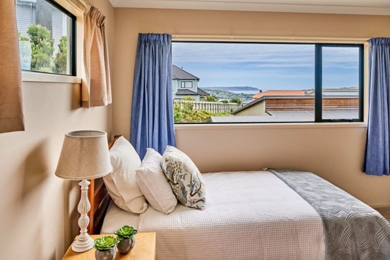 Photo of property in 9 Aspiring Terrace, Aotea, Porirua, 5024