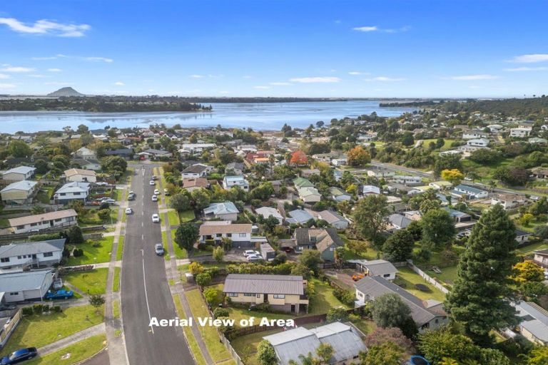 Photo of property in 20 Resolution Road, Welcome Bay, Tauranga, 3112