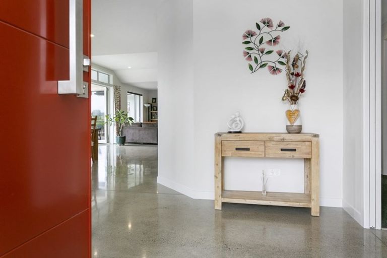 Photo of property in 13 Alan Livingston Drive, Cambridge, 3434