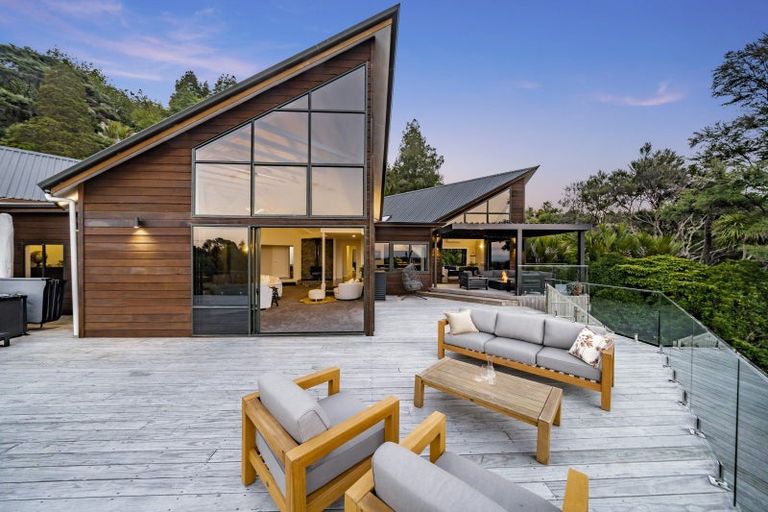 Photo of property in 260 Wairere Road, Waitakere, Henderson, 0782