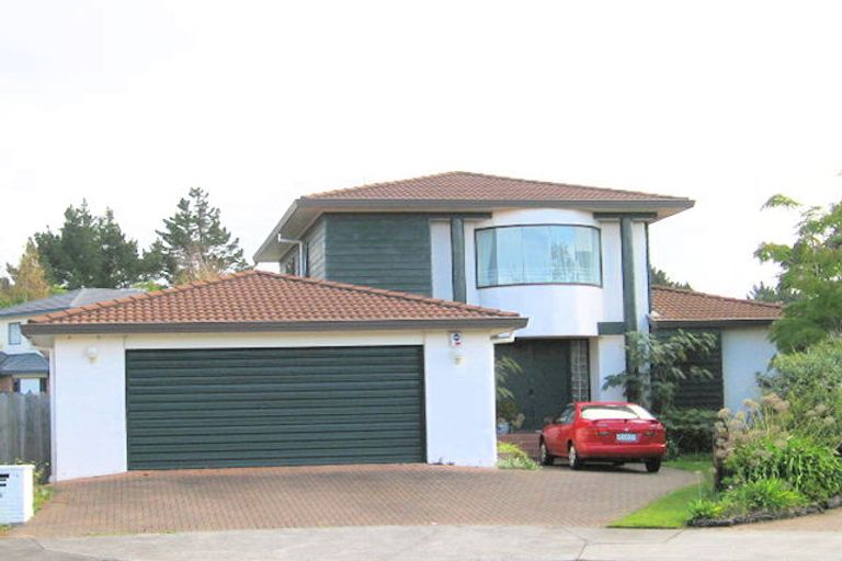 Photo of property in 14 Solana Court, Botany Downs, Auckland, 2010