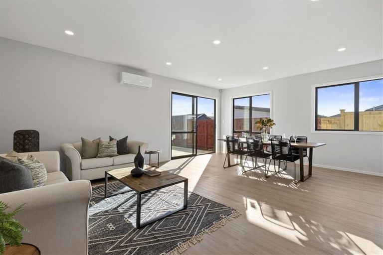 Photo of property in 63 Nobilo Road, Kumeu, 0810