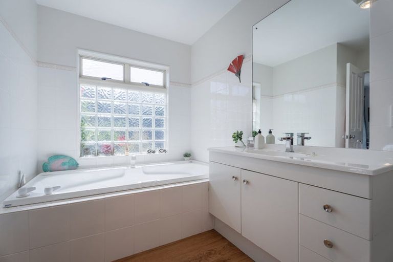 Photo of property in 19 Springbok Avenue, Whitianga, 3510