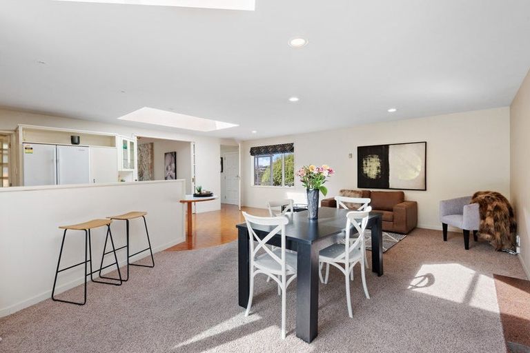 Photo of property in 1 Colquhoun Street, Glenross, Dunedin, 9011