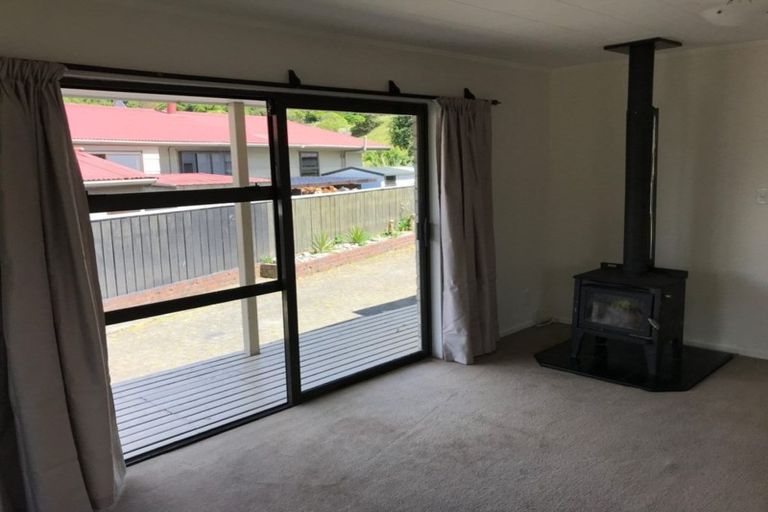 Photo of property in 13 Indiana Grove, Totara Park, Upper Hutt, 5018