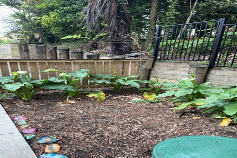 Photo of property in 19/9 Schnapper Rock Road, Greenhithe, Auckland, 0632