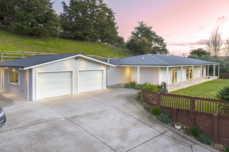 Photo of property in 32 Noakes Hill Road, Puhoi, Warkworth, 0994