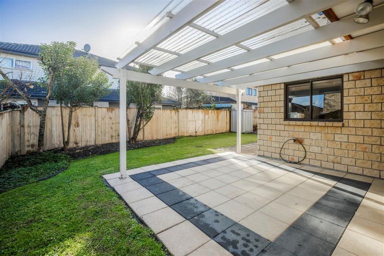 Photo of property in 54 Baverstock Road, Flat Bush, Auckland, 2016