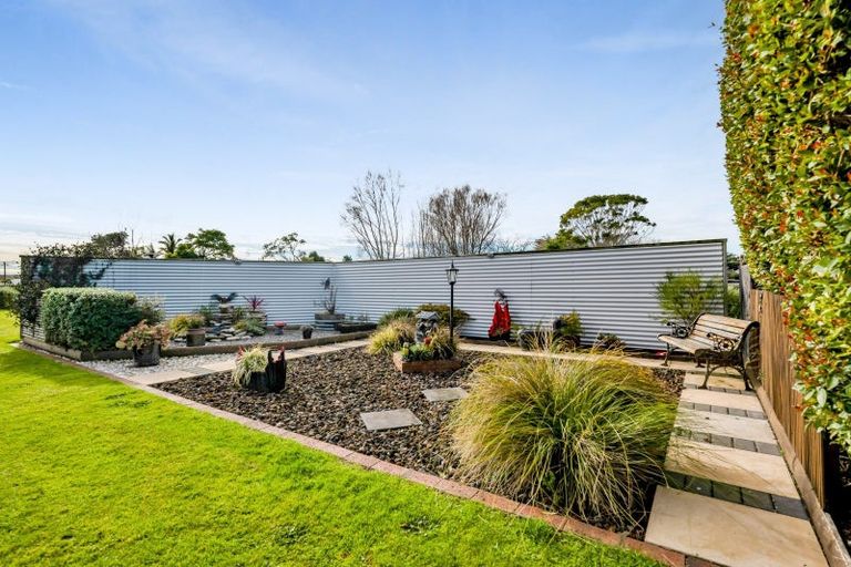 Photo of property in 8 Brassey Street, Waverley, 4510