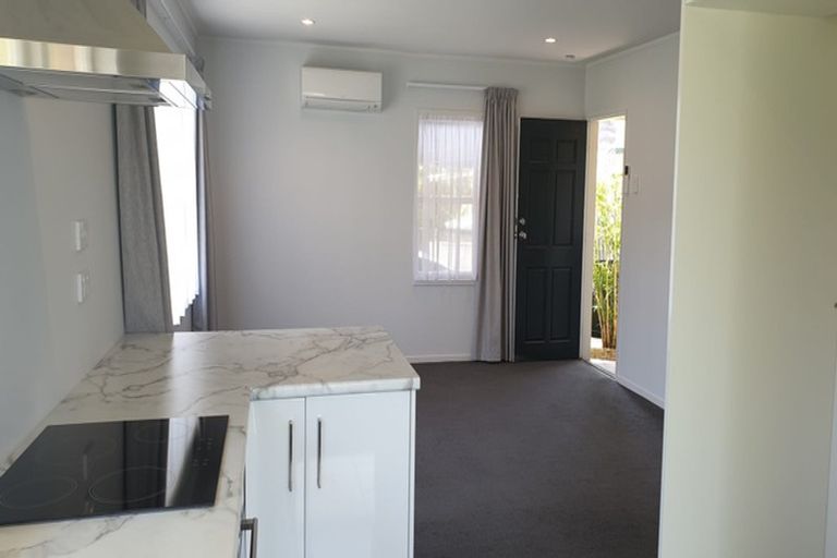 Photo of property in 1/11 Broadview Place, Howick, Auckland, 2014