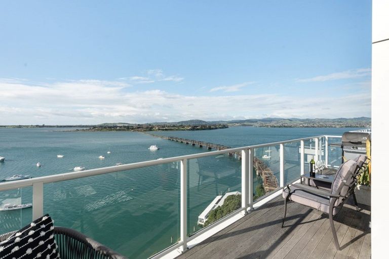 Photo of property in 15/72e Devonport Road, Tauranga, 3110