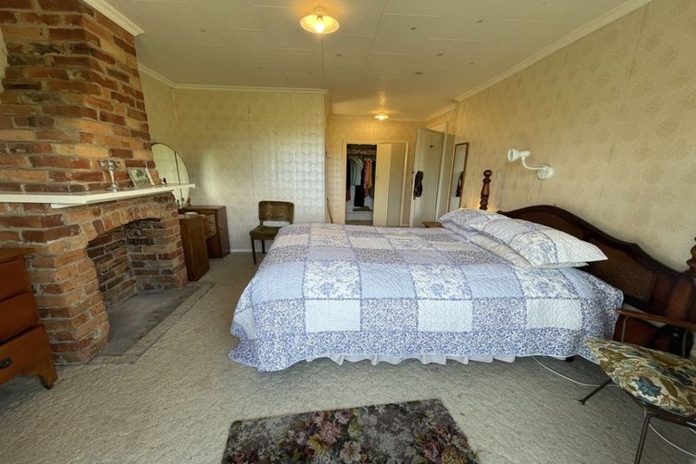 Photo of property in 4 Greenfield Street, Hector, 7822