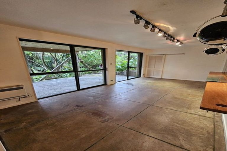 Photo of property in 50 Sunnyhaven Avenue, Beach Haven, Auckland, 0626
