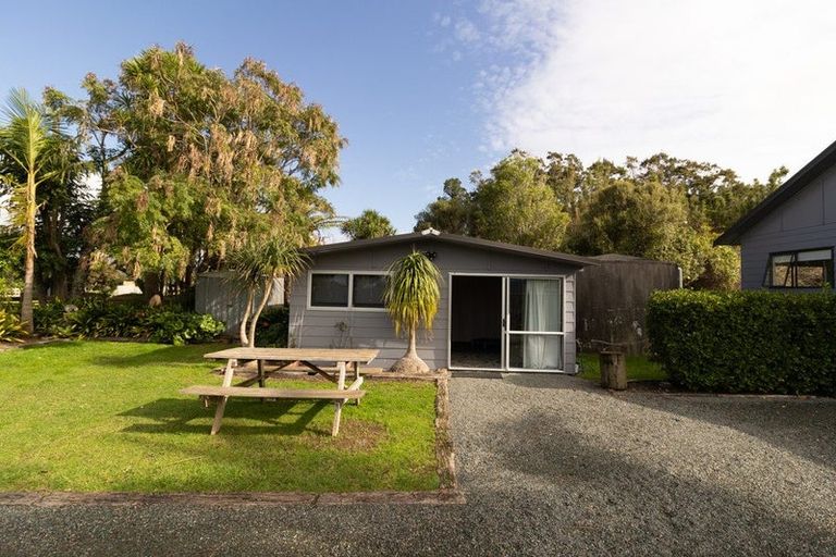 Photo of property in 24 Moir Street, Mangawhai, 0505
