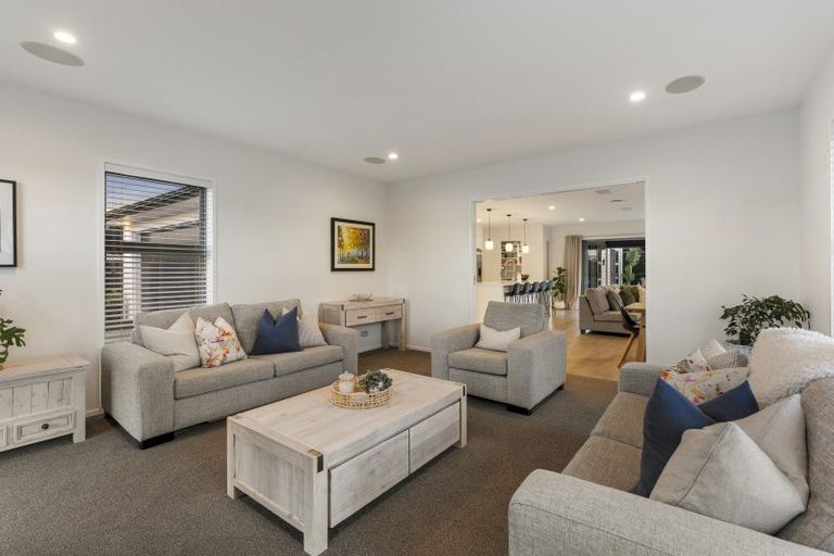 Photo of property in 71 Pohutukawa Parade, Riverhead, 0820