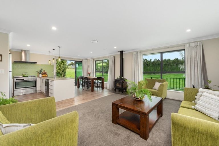 Photo of property in 2 Raptor Way, Welcome Bay, Tauranga, 3175