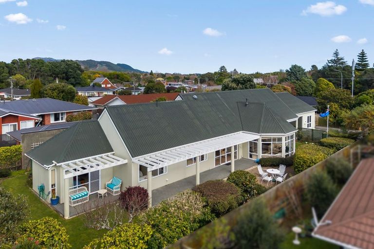 Photo of property in 51 Ngarara Road, Waikanae, 5036