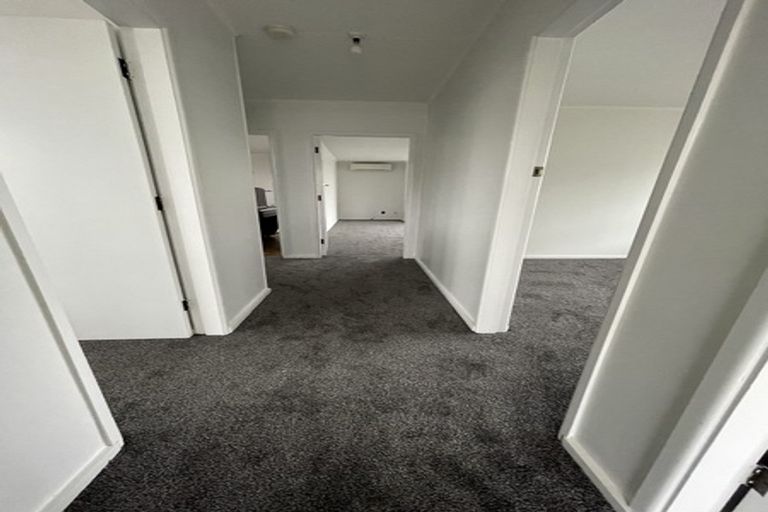 Photo of property in 11 Young Road, Mount Wellington, Auckland, 1060