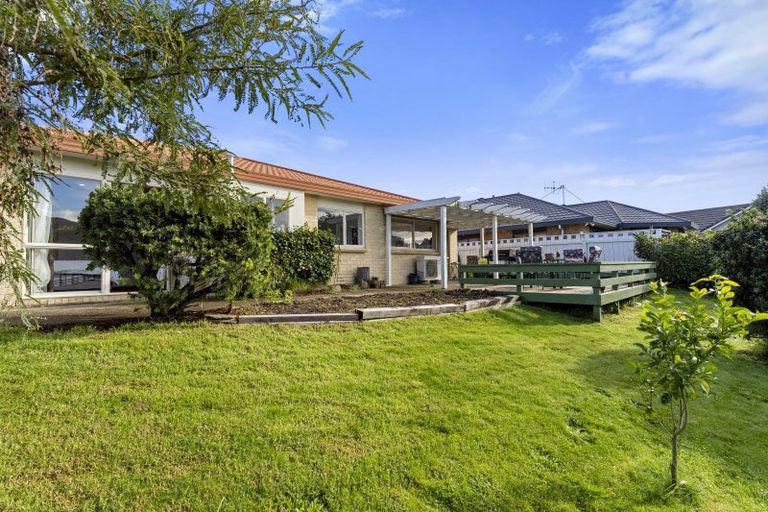 Photo of property in 5 Lorna Irene Drive, Raumati South, Paraparaumu, 5032